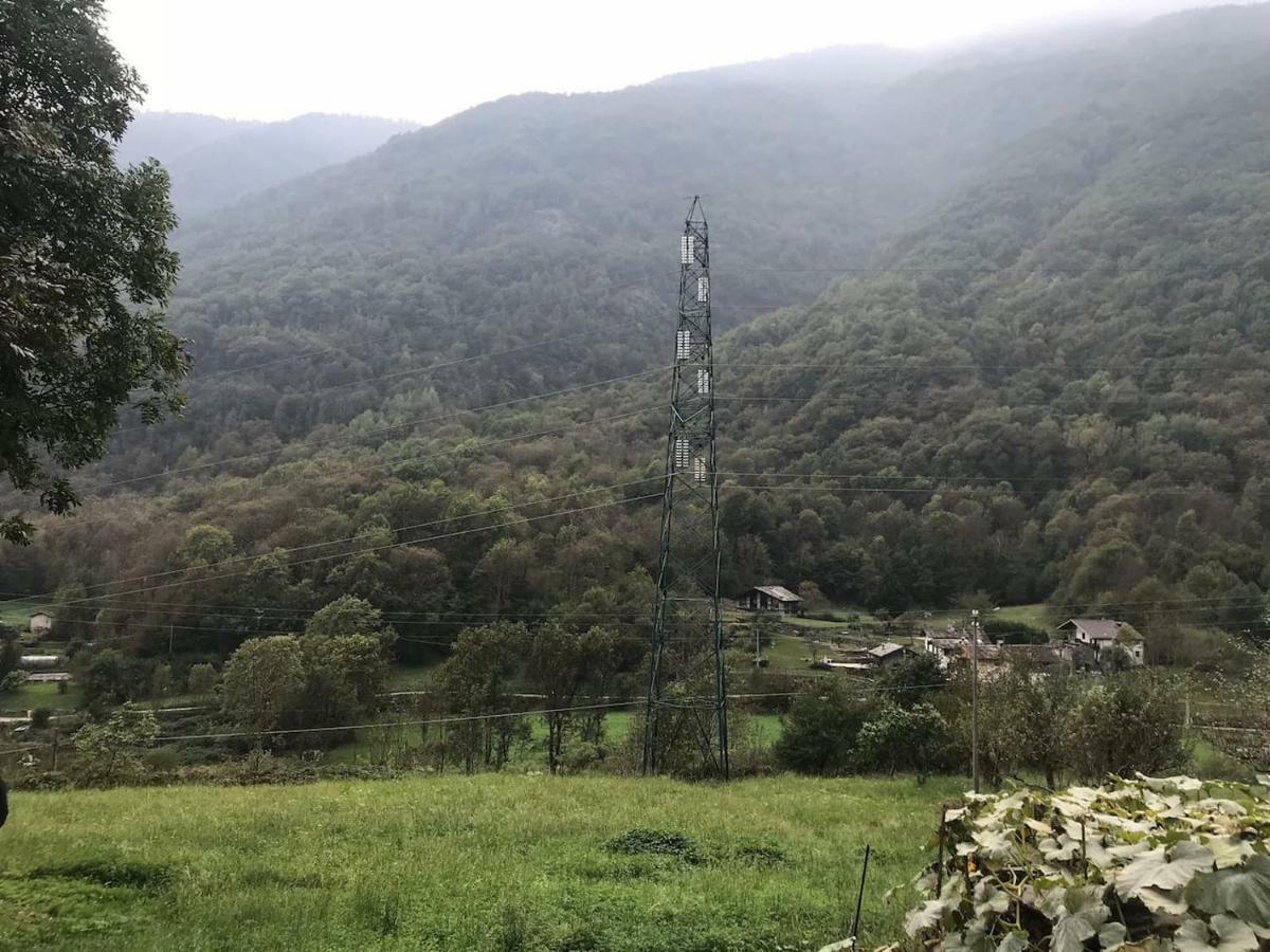 Bilocale A Due Passi Dal Gran Paradiso Locana المظهر الخارجي الصورة